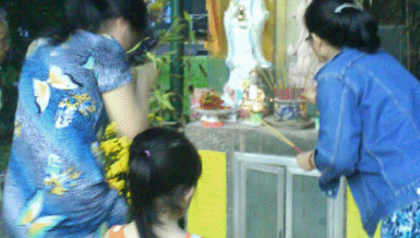 Thờ Phật trong bệnh viện